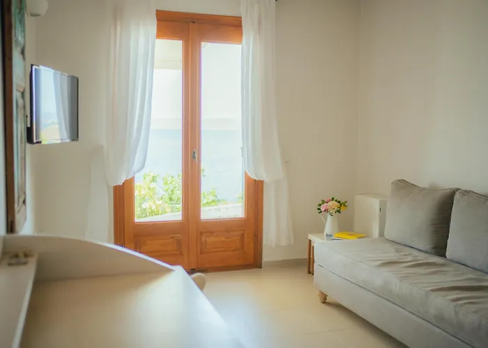 Birds Bay Resort Petra 