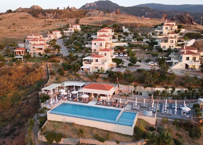 Birds Bay Resort Petra 