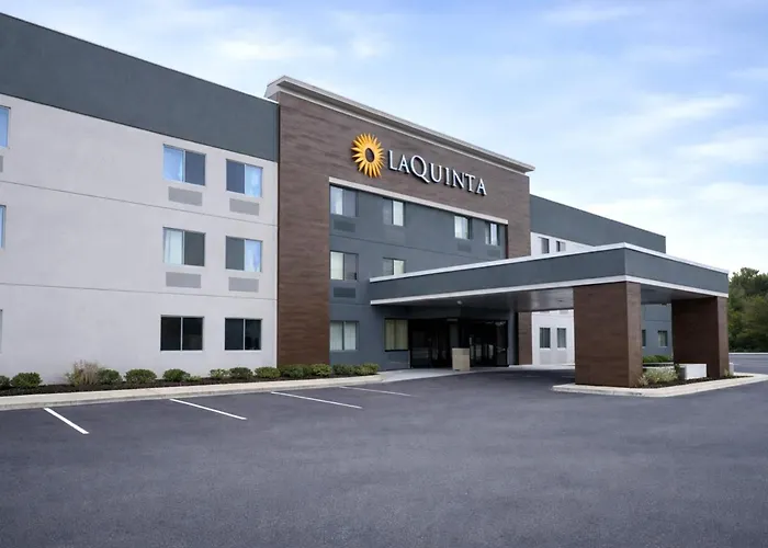 La Quinta By Wyndham Stevens Point Hotel