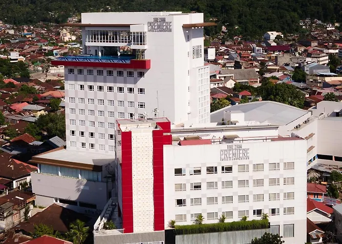 The Zhm Premiere Padang Hotel