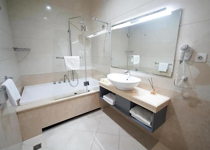 Shah Palace Luxury Museum Hotel Baku