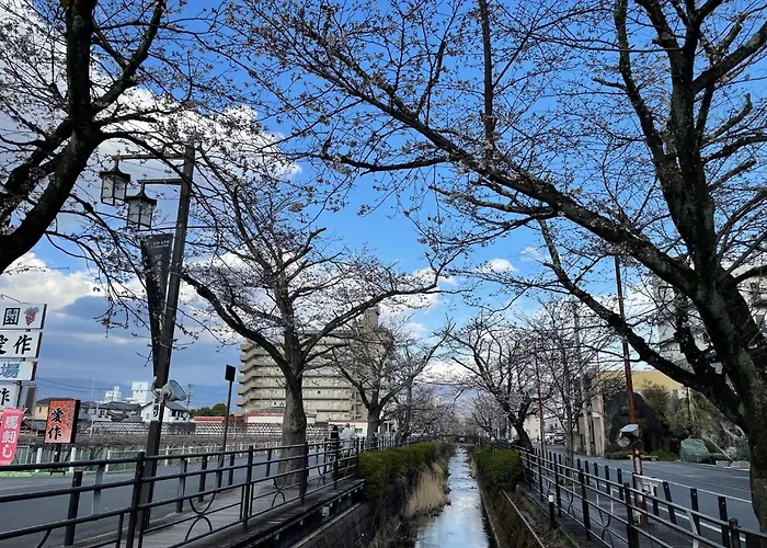 Beautiful Japanese Garden Kagetsu Hotel Fuefuki
