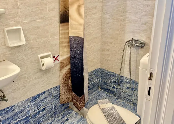 Lefteris Traditional Rooms Fira 