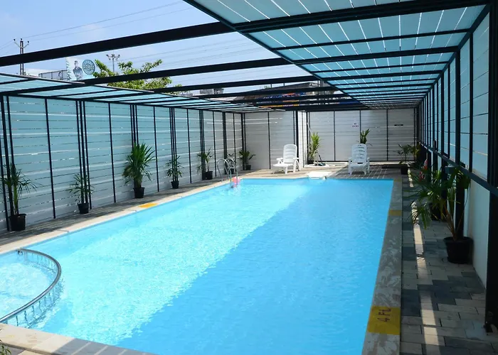 Diana Heights Luxury Hotel Nedumbassery