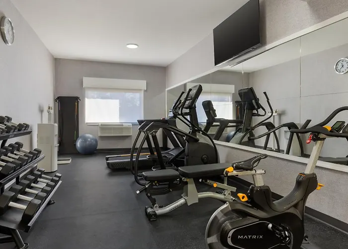 Lake Norman Inn And Suites Cornelius