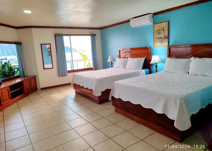 Fish Hook Marina Hotel Golfito