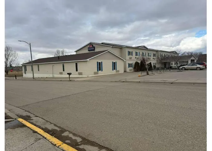 Fairbridge Inn & Suites Williston