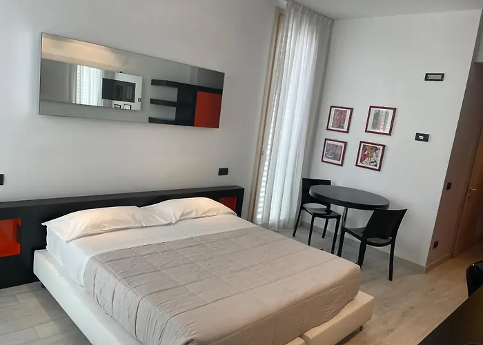 Blue Shades Hotel Pise