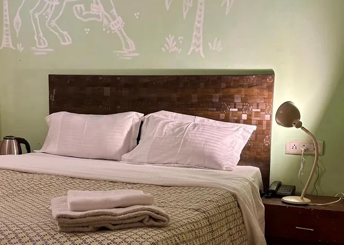 Hotel Darpan Palace -New Delhi Railway Station