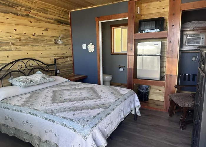 Sugarloaf Mountain Motel Virginia City