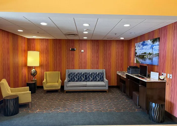 Holiday Inn Express Wichita South By Ihg
