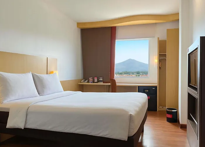 Ibis Bandung Pasteur Hotel