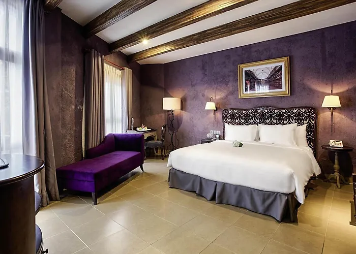 Mercure Danang French Village Bana Hills