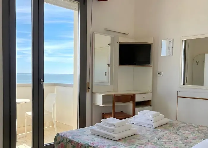 Hotel Columbia Frontemare Rimini