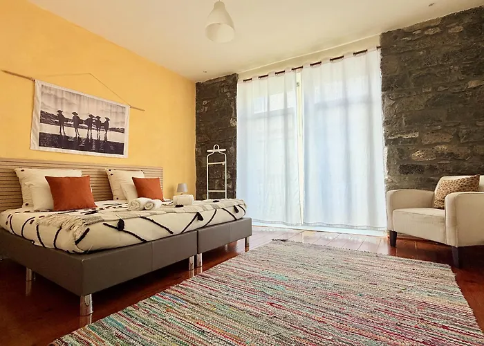 A-Típica GuestHouse Ponta Delgada