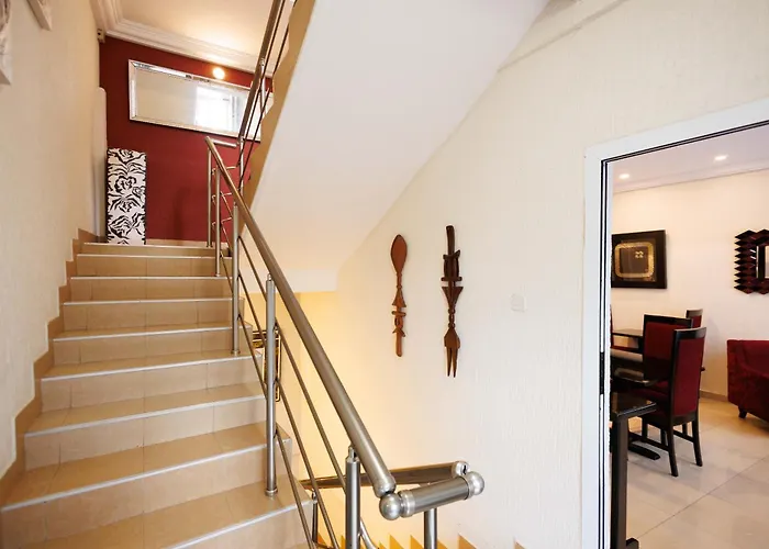 The Ritzz Exclusive Guest House Accra