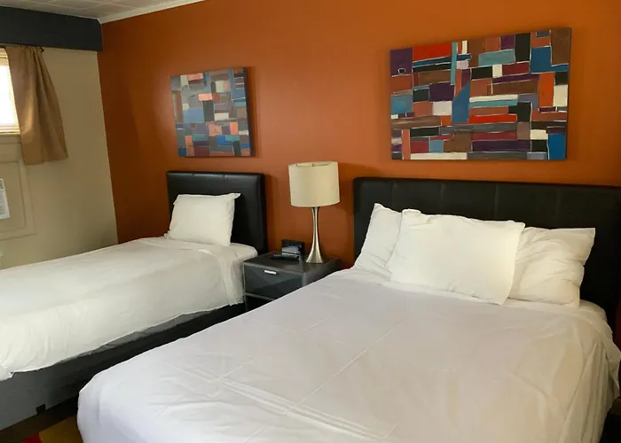 The Triangle Motel Alma