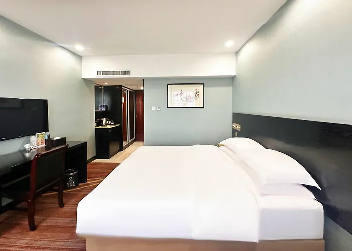 Skyline Plaza Hotel Canton