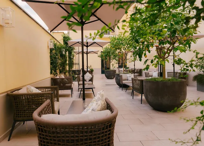 Unconventional Sorrento Coast Hotel Sant'Agnello