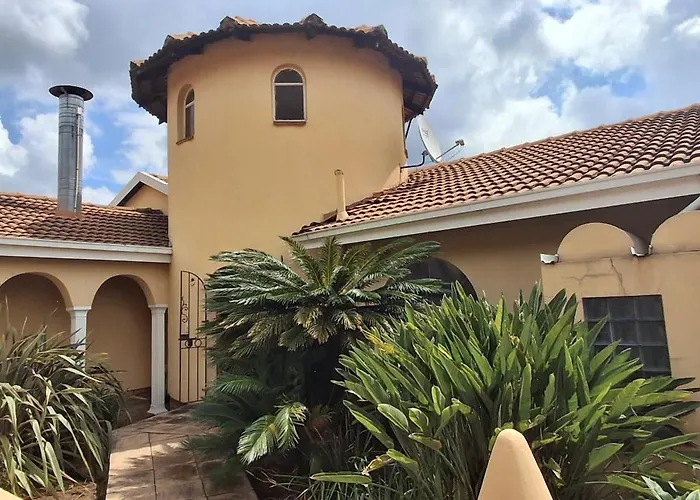 Melody Guest House Centurion