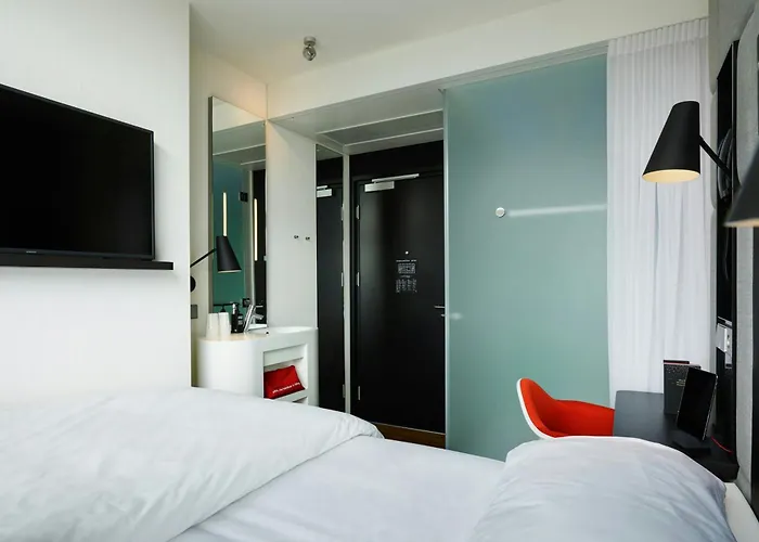 citizenM Amstel Amsterdam Hotel