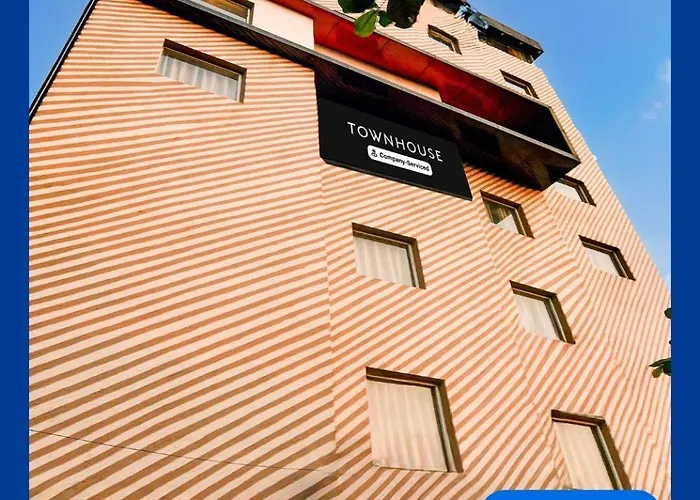 Super Townhouse Vip Road Formerly The Sky Kolkata