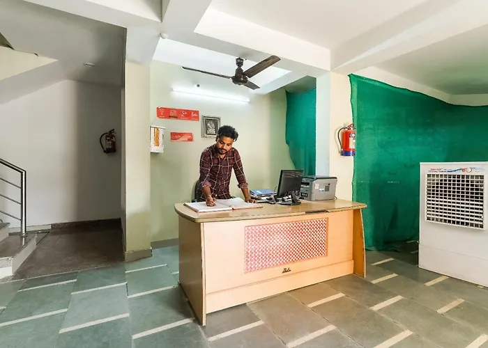 Hotel O Nangloi Railway Station Formerly Chahal Guest House Delhi 