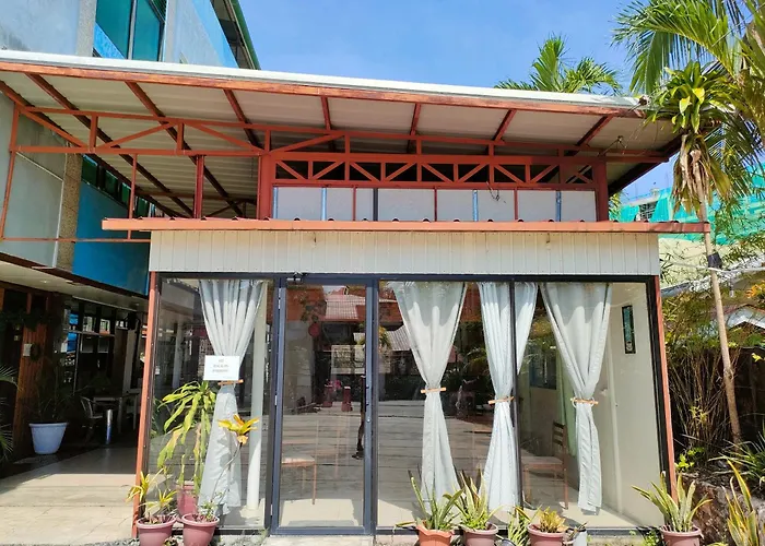 Axis Pension Hotel Isla de Mactán