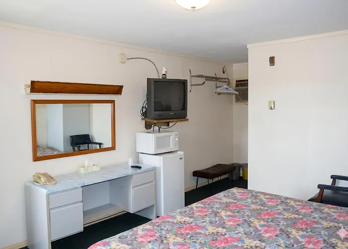 Capri Motel By Oyo Elwood, Wathena Saint Joseph