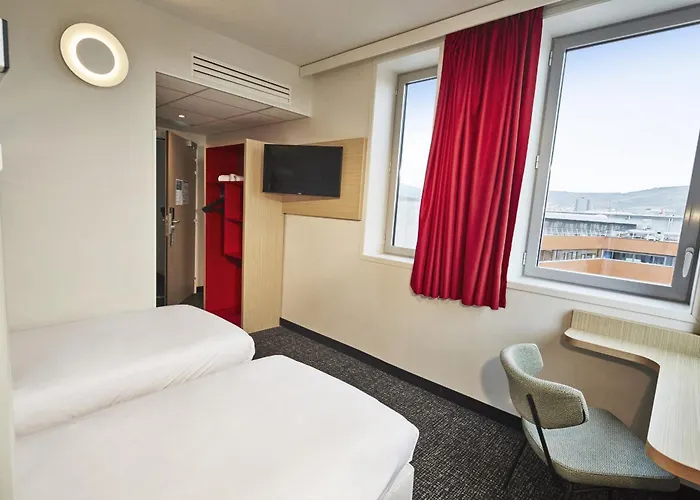 Kyriad Eco - Clermont Ferrand Estaing