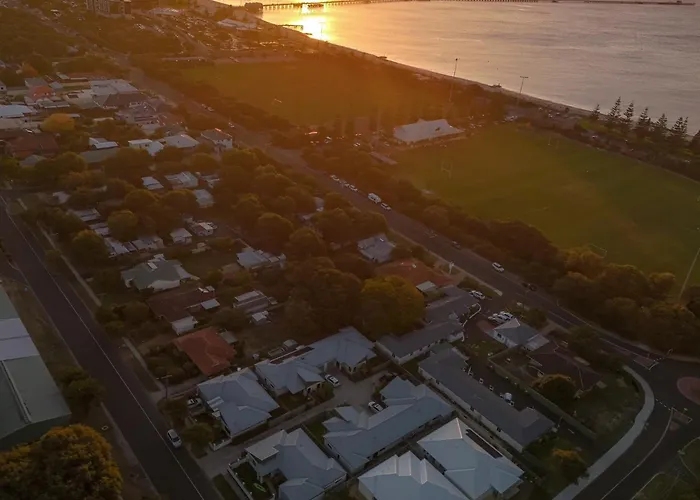 Busselton Jetty Chalets