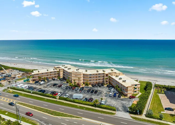 Paradise Beach Club - Oceanfront And Penthouse Satellite Beach