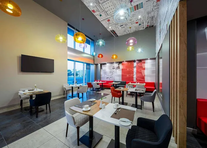 Ibis Jeddah Malik Road Hotel
