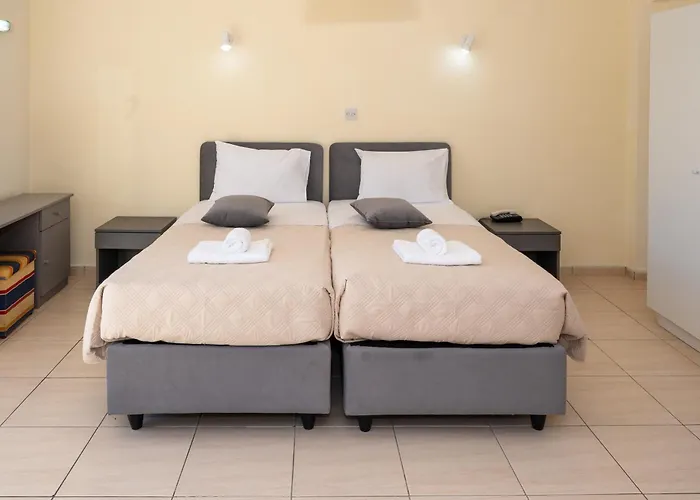 Mariela Hotel Apartments Polis