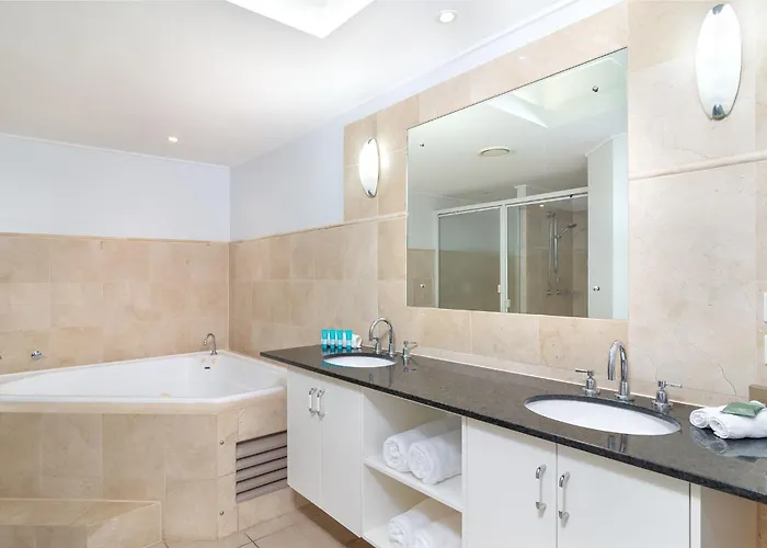 Mandalay Luxury Beachfront Apartments Port Douglas