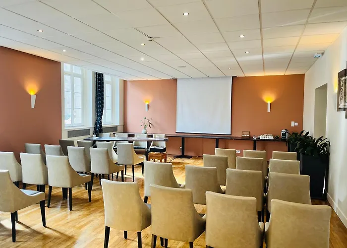 Logis Au Grand Hotel et son restaurant Mayenne