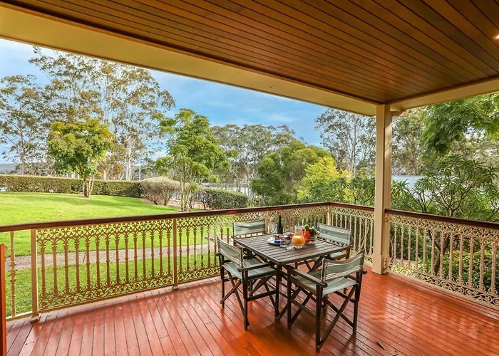 Robyn'S Nest Lakeside Resort Merimbula