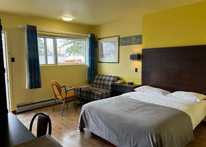 Motel R-100 Longueuil