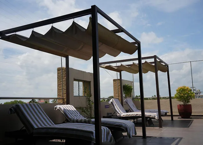 Flora Airport Hotel And Convention Centre Kochi Nedumbassery
