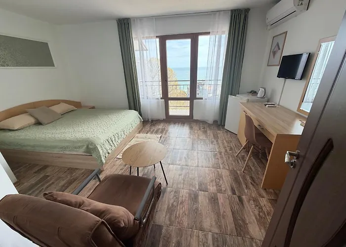 Only Adults- Rai Hotel Golden Sands