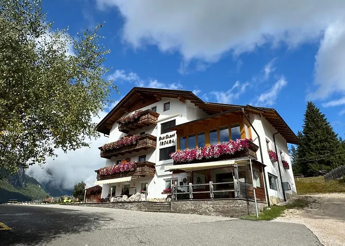 Hotel Garni Irsara St. Kassian