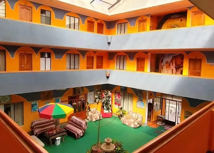 Hotel Utama Copacabana 