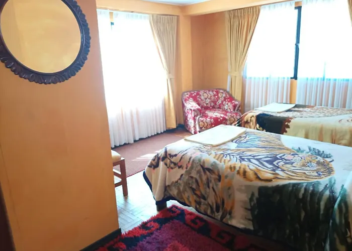 Hotel Utama Copacabana 