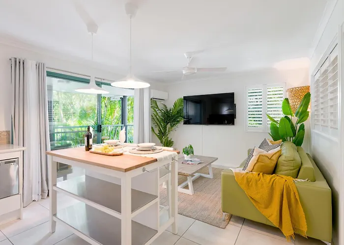 Chez Noosa Holiday Apartments Sunshine Beach