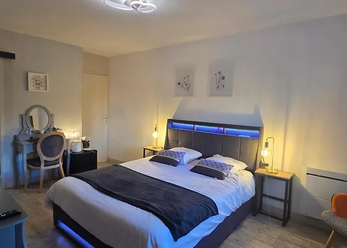 Le Relais De La Comte Hotel Portbail