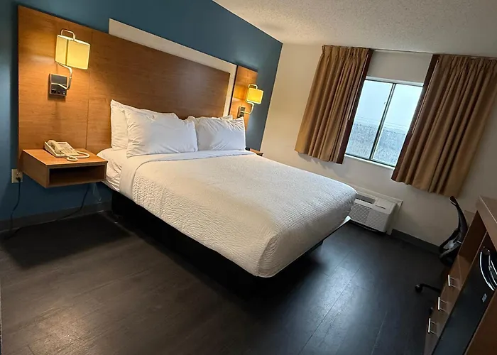 Travelodge By Wyndham Lamoni