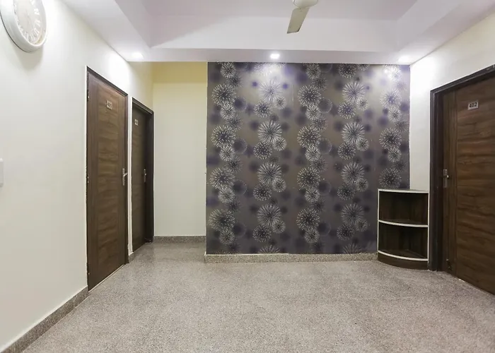 Hotel O Green High New Delhi