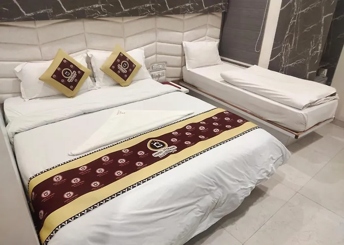 Hotel Le Grand Surat