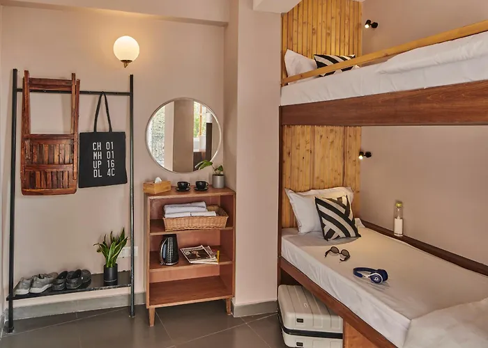 Minimalist Poshtel & Suites New Delhi