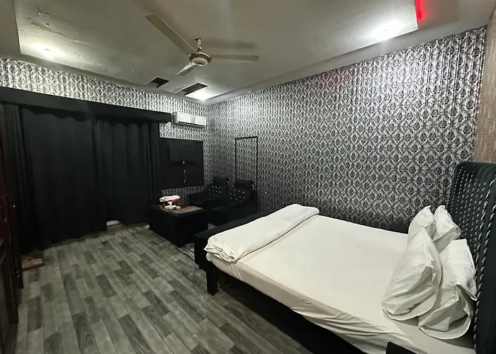 Hotel Sereena Residence Multan